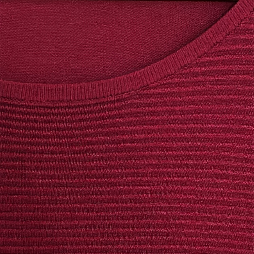 Contemporaine Fuschia Pink Sweater, size M - Picture 4 of 5